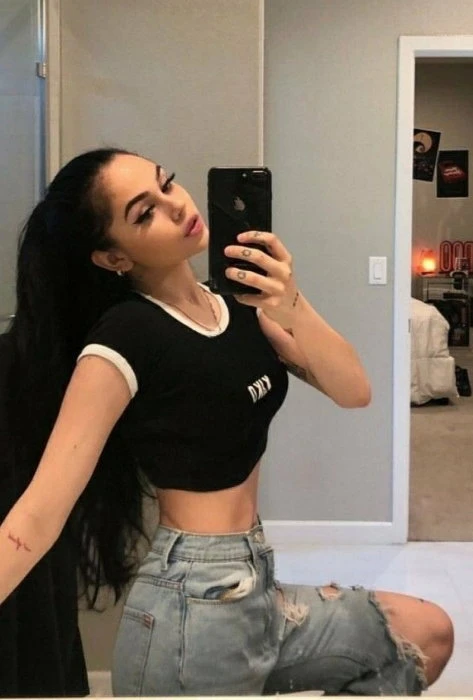 Yulya, Escort, Metsamor