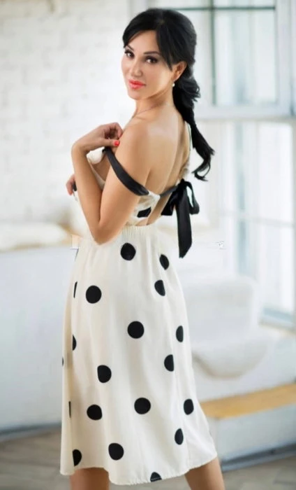 Monica, Escort, Al Wukayr