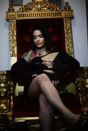 Stephanie — 8 / 11