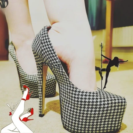 Shayla Rackz — 2 / 4