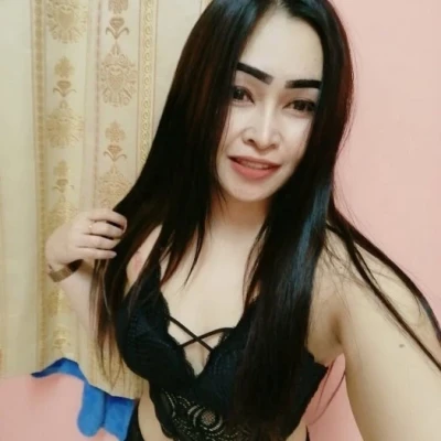 Dinny, Escort, Sohar