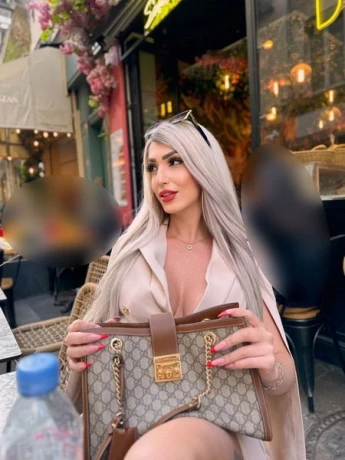 Ts Hilary Viana Top Service — 14 / 20