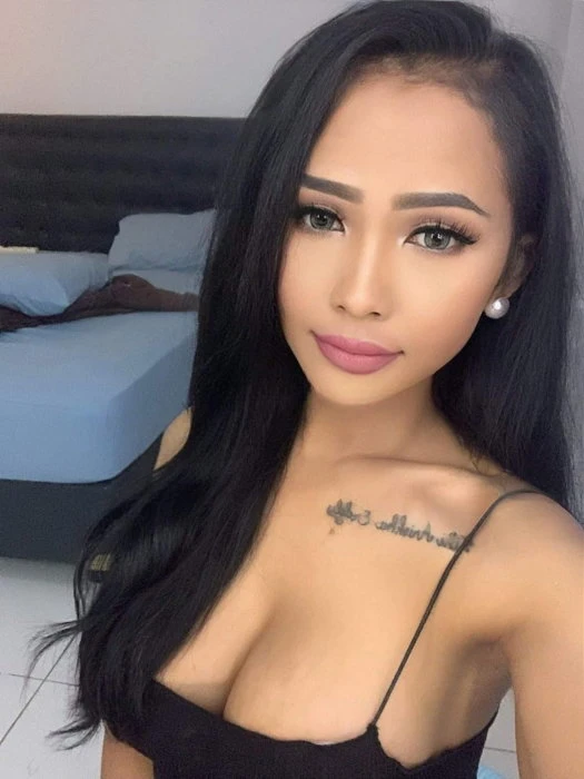 Ariska, Escort, Singapore