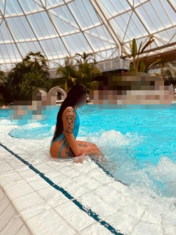 Morena Im Lustra — 4 / 8