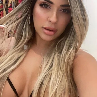 Bonnie, Escort, Muscat