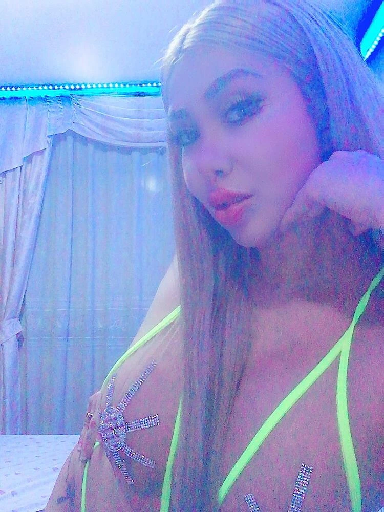 Tania420 — 6 / 8