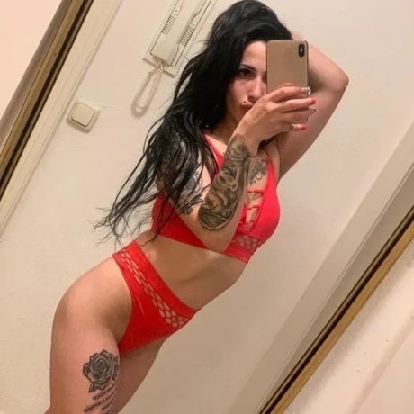 Kitty Sofia1 — 4 / 5