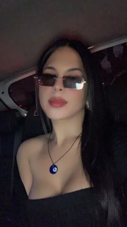 Maria Vittoria — 7 / 12