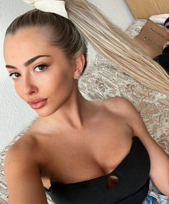 Irina — 3 / 6