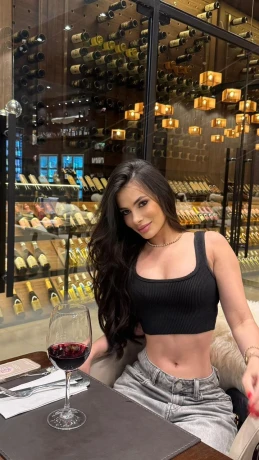 Valentina Sousa — 1 / 10