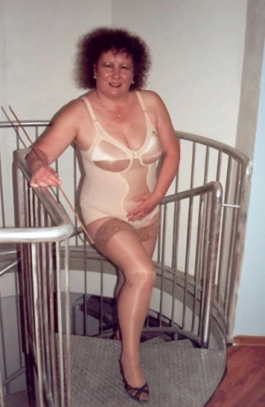 Lady Mara — 10 / 19