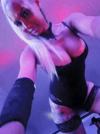 Diana Geimpft — 3 / 15