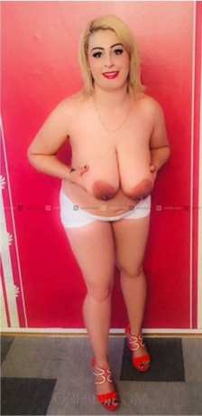 Bi-girls Desi  & Roksana — 7 / 10