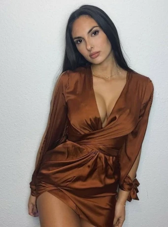 Brenda — 2 / 3