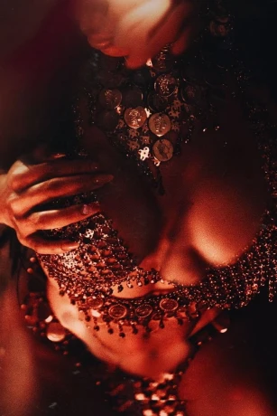 Sabrina Gala — 5 / 10