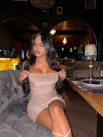 Fantasy Ts — 4 / 12