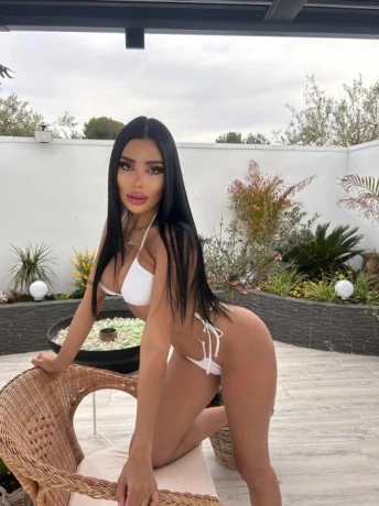 Zoe — 6 / 14