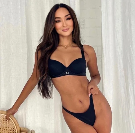 Neu In Luzern Privat Adriana — 4 / 5