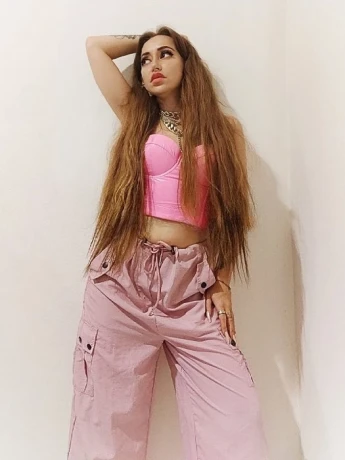 Bourgua Barbie — 1 / 9