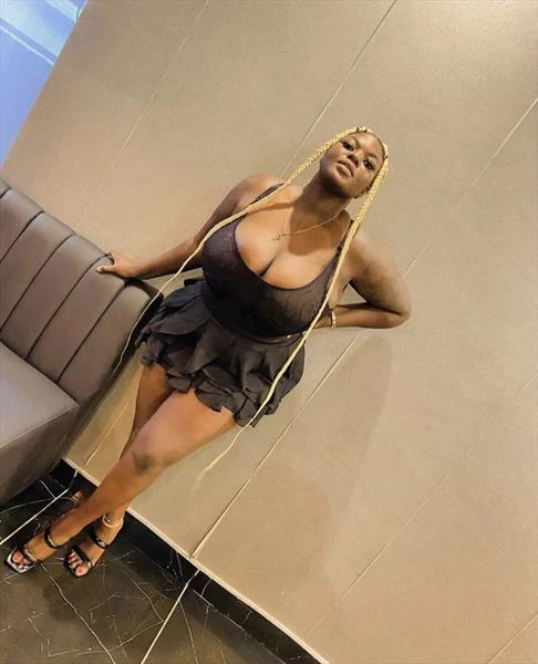 Temmy: Temmy, Escort, Abuja