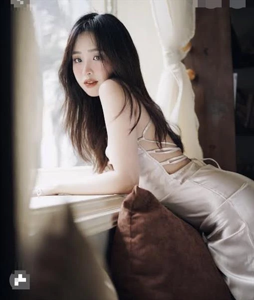 Hai yen, Escort, Ho Chi Minh City