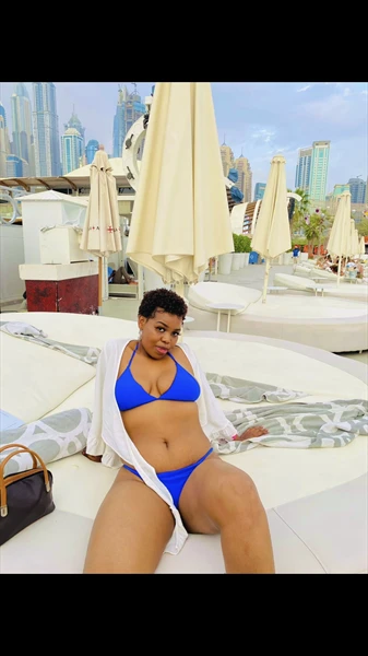 Manda, Escort, Sandton