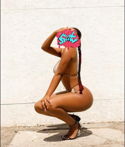Peach, Escort, Abidjan