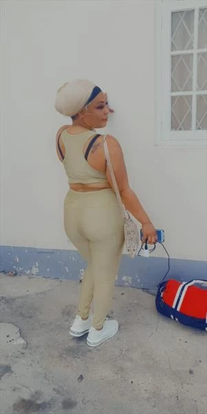 Candy, Escort, Nassau