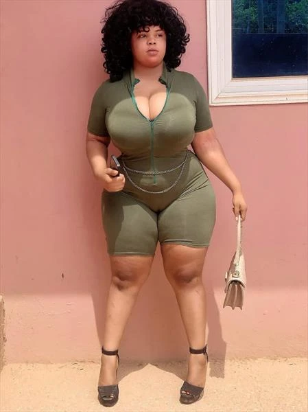 Bigmama — 1 / 2