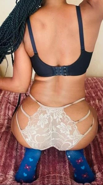 Yvonne, Escort, Windhoek