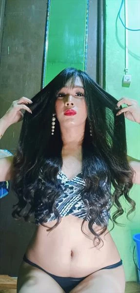 Lexi lore, Escort, Manila