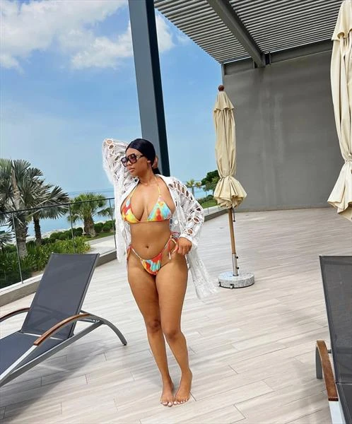 Anika, Escort, Abidjan