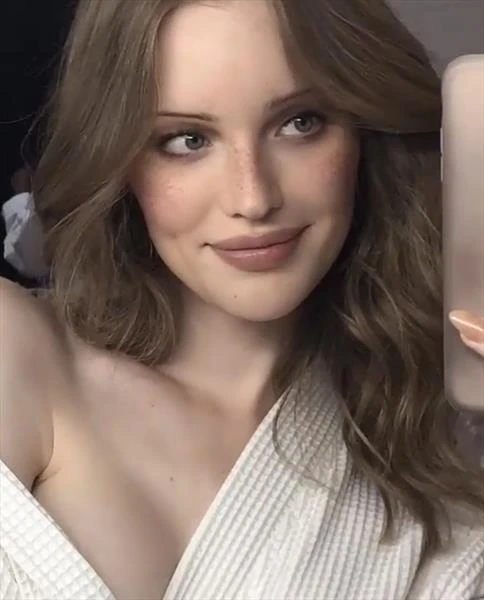 Kate — 1 / 2