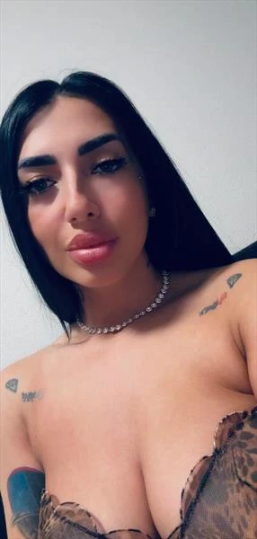 karyna squirt, Escort, Reykjavík