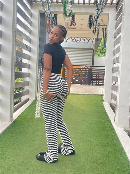 Gladys : Gladys, Escort, Accra
