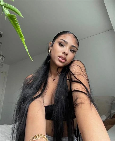 thalya, Escort, Tokyo