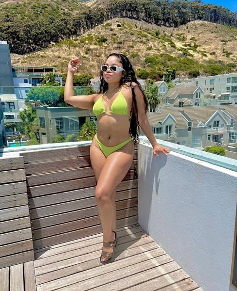 Miranda, Escort, Abidjan