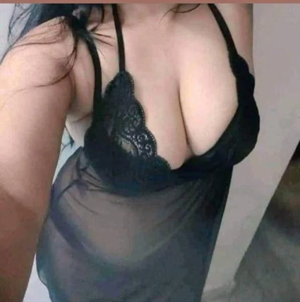Gamila, Escort, Giza