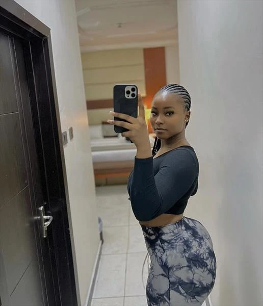 Sexy nerd — 1 / 2