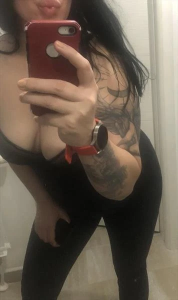 Amra, Escort, Tuzla