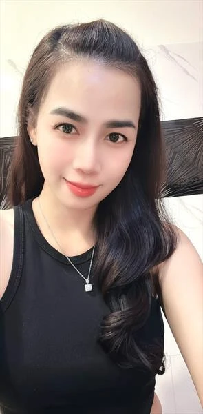 Hằng Renny, Escort, Ho Chi Minh City