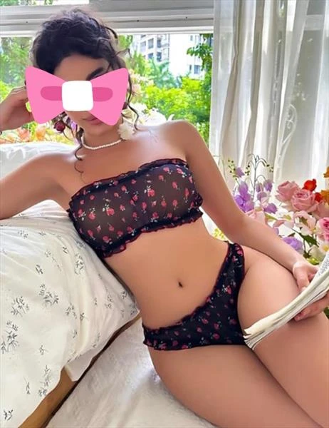 Mia, Escort, Windhoek