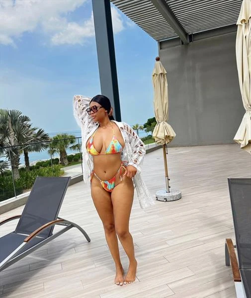 Anika, Escort, Abidjan