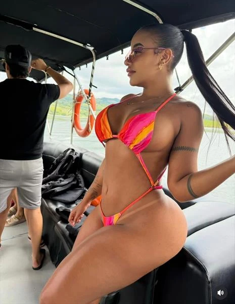 Camila, Escort, Nassau