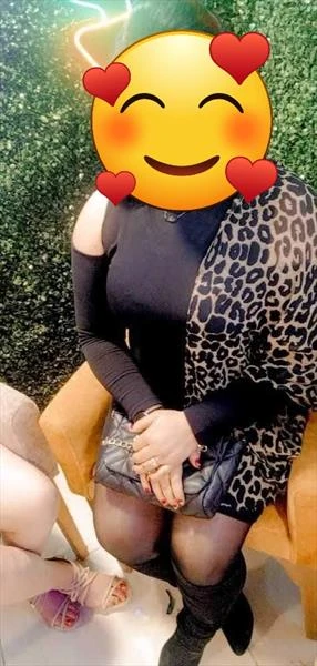 Neveen, Escort, Cairo
