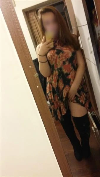 Kat, Escort, Macau