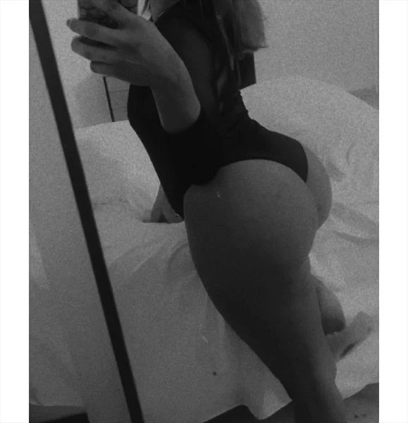 Nickysweet, Escort, Dakar