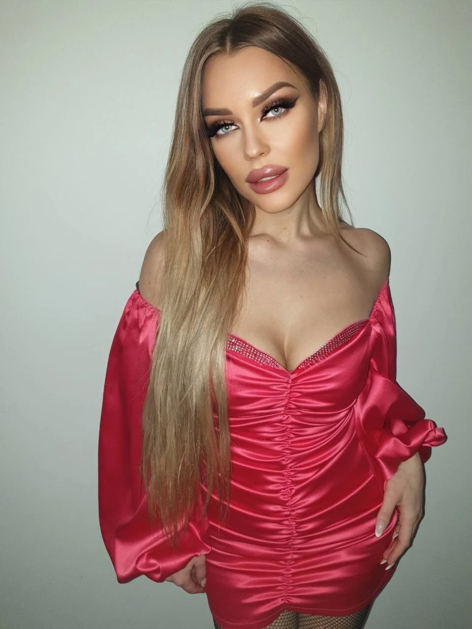 Margo – escort in Armenia — 11 / 13