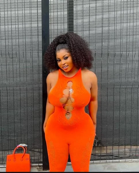 Pinky, Escort, Accra