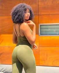 Zina, Escort, Kumasi